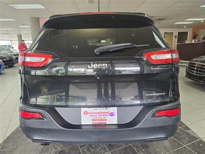 2016 Jeep Cherokee Sport 4DR SUV   - Photo 5 - Hamilton, OH 45015
