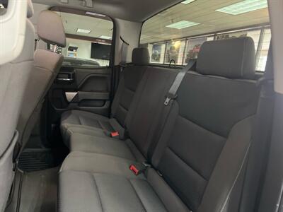 2018 Chevrolet Silverado 2500 LT EXTENDED CAB 4X4   - Photo 22 - Hamilton, OH 45015