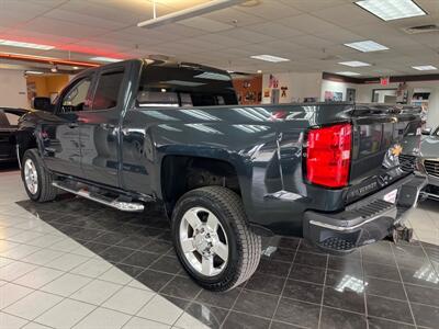 2018 Chevrolet Silverado 2500 LT EXTENDED CAB 4X4   - Photo 8 - Hamilton, OH 45015