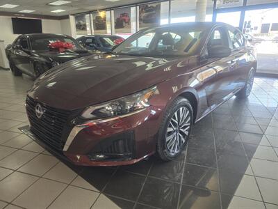 2025 Nissan Altima SV 4DR SEDAN AWD   - Photo 1 - Hamilton, OH 45015