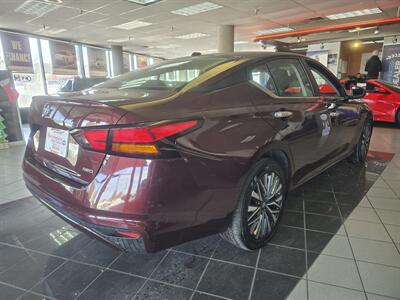 2025 Nissan Altima SV 4DR SEDAN AWD   - Photo 4 - Hamilton, OH 45015