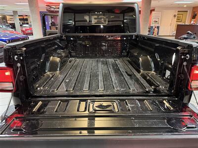 2023 Jeep Gladiator Overland   - Photo 29 - Hamilton, OH 45015