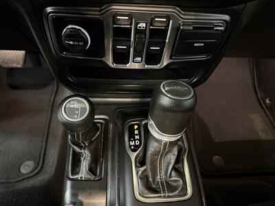 2023 Jeep Gladiator Overland   - Photo 19 - Hamilton, OH 45015