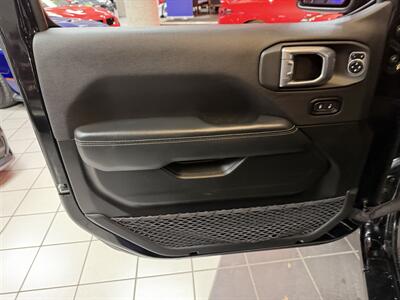 2023 Jeep Gladiator Overland   - Photo 20 - Hamilton, OH 45015