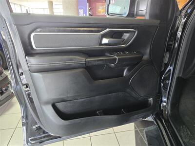 2021 RAM 1500 Big Horn/QUAD CAB/4X4   - Photo 7 - Hamilton, OH 45015