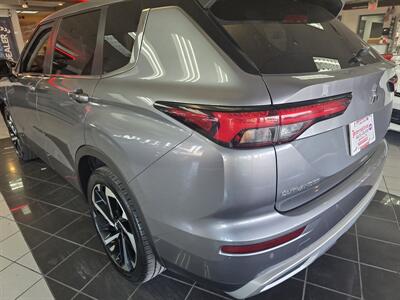 2022 Mitsubishi Outlander SE   - Photo 14 - Hamilton, OH 45015