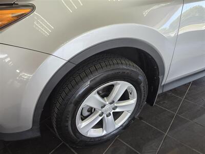 2013 Toyota RAV4 XLE 4DR SUV AWD   - Photo 30 - Hamilton, OH 45015