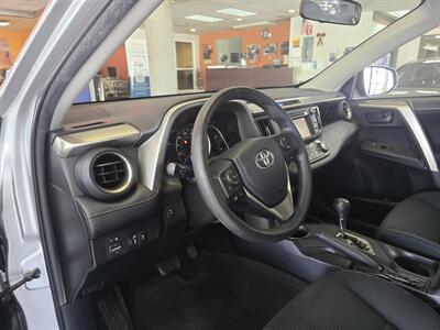 2013 Toyota RAV4 XLE 4DR SUV AWD   - Photo 9 - Hamilton, OH 45015