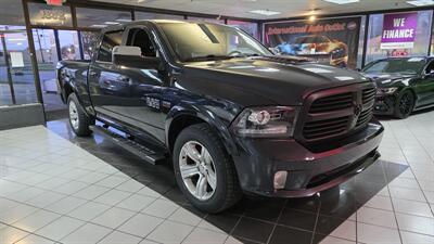 2016 RAM 1500 Sport 4DR CREW CAB 4X4   - Photo 4 - Hamilton, OH 45015