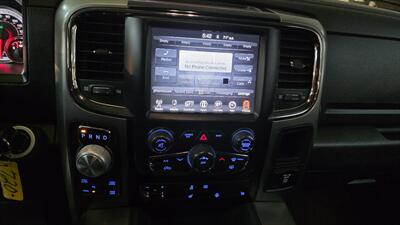 2016 RAM 1500 Sport 4DR CREW CAB 4X4   - Photo 15 - Hamilton, OH 45015