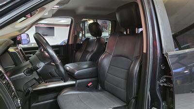 2016 RAM 1500 Sport 4DR CREW CAB 4X4   - Photo 10 - Hamilton, OH 45015