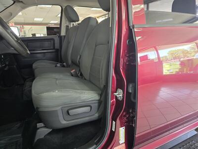 2017 RAM 1500 Express-CREW CAB-4X4-HEMI - Photo 8 - Hamilton, OH 45015