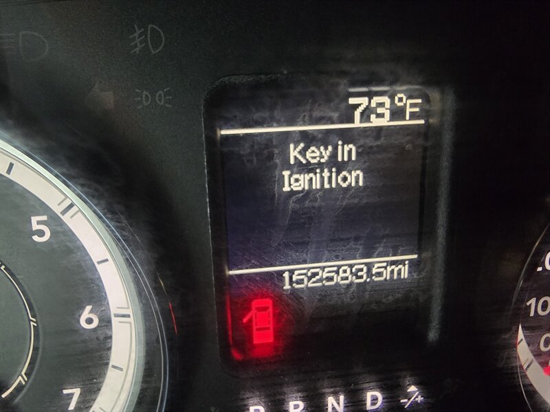 2017 RAM 1500 Express-CREW CAB-4X4-HEMI - Photo 18 - Hamilton, OH 45015