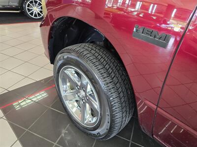 2017 RAM 1500 Express-CREW CAB-4X4-HEMI - Photo 28 - Hamilton, OH 45015