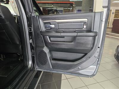 2016 RAM 1500 Sport 4DR CREW CAB 4X4   - Photo 16 - Hamilton, OH 45015