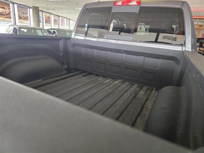 2016 RAM 1500 Sport 4DR CREW CAB 4X4   - Photo 35 - Hamilton, OH 45015