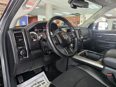 2016 RAM 1500 Sport 4DR CREW CAB 4X4   - Photo 8 - Hamilton, OH 45015