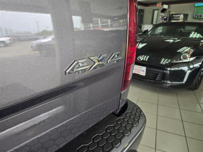 2016 RAM 1500 Sport 4DR CREW CAB 4X4   - Photo 36 - Hamilton, OH 45015
