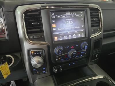 2016 RAM 1500 Sport 4DR CREW CAB 4X4   - Photo 24 - Hamilton, OH 45015