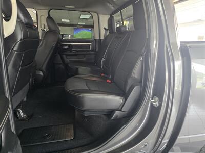 2016 RAM 1500 Sport 4DR CREW CAB 4X4   - Photo 12 - Hamilton, OH 45015