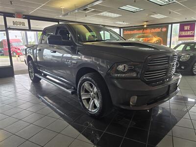 2016 RAM 1500 Sport 4DR CREW CAB 4X4   - Photo 6 - Hamilton, OH 45015
