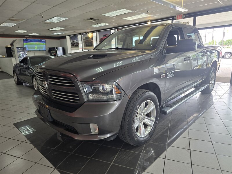 2016 RAM 1500 Sport 4DR CREW CAB 4X4   - Photo 1 - Hamilton, OH 45015