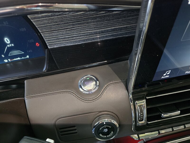 2018 Lincoln Navigator L Black Label 4DR SUX 4X4/V6 - Photo 45 - Hamilton, OH 45015