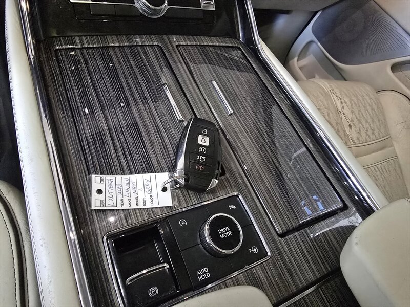 2018 Lincoln Navigator L Black Label 4DR SUX 4X4/V6 - Photo 31 - Hamilton, OH 45015
