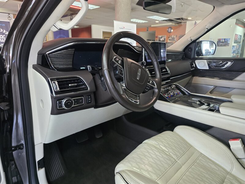 2018 Lincoln Navigator L Black Label 4DR SUX 4X4/V6 - Photo 8 - Hamilton, OH 45015