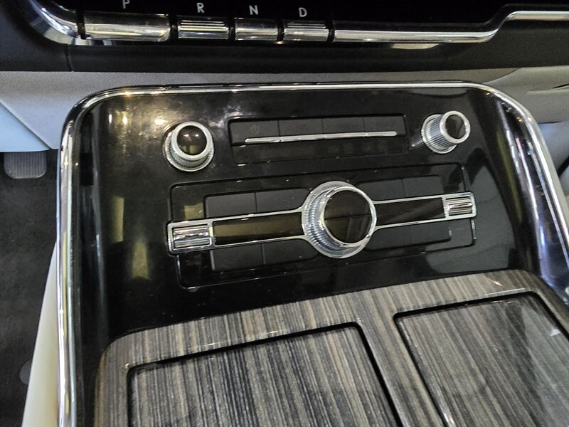 2018 Lincoln Navigator L Black Label 4DR SUX 4X4/V6 - Photo 32 - Hamilton, OH 45015