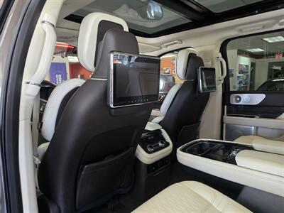 2018 Lincoln Navigator L Black Label 4DR SUX 4X4/V6 - Photo 11 - Hamilton, OH 45015