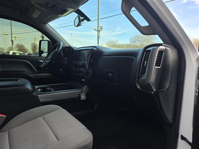 2016 Chevrolet Silverado 1500 LT-CREW CAB-4X4/Z71   - Photo 12 - Hamilton, OH 45015