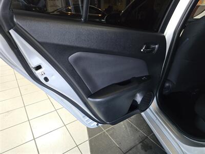 2018 Toyota Prius Prime Plus   - Photo 11 - Hamilton, OH 45015