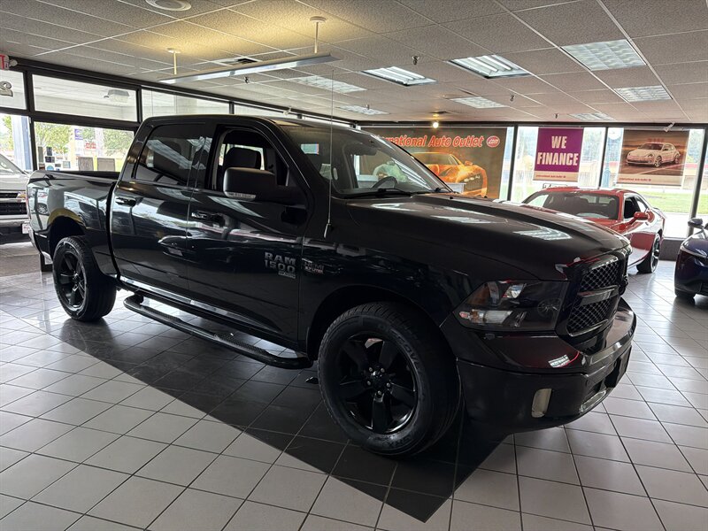 2019 RAM 1500 Classic Big Horn/CREW CAB/HEMI/4X4 - Photo 4 - Hamilton, OH 45015