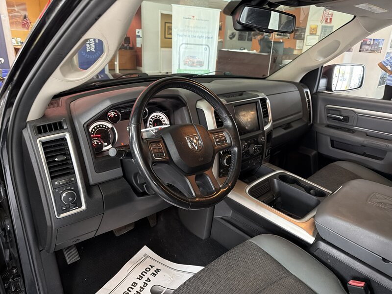 2019 RAM 1500 Classic Big Horn/CREW CAB/HEMI/4X4 - Photo 11 - Hamilton, OH 45015