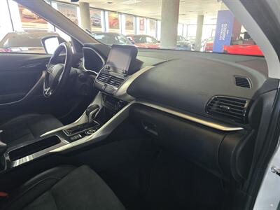 2024 Mitsubishi Eclipse Cross SE 4DR SUV AWD   - Photo 13 - Hamilton, OH 45015