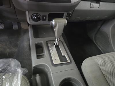 2018 Nissan Frontier SV CREW CAB4X4   - Photo 18 - Hamilton, OH 45015