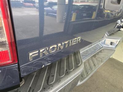 2018 Nissan Frontier SV CREW CAB4X4   - Photo 25 - Hamilton, OH 45015