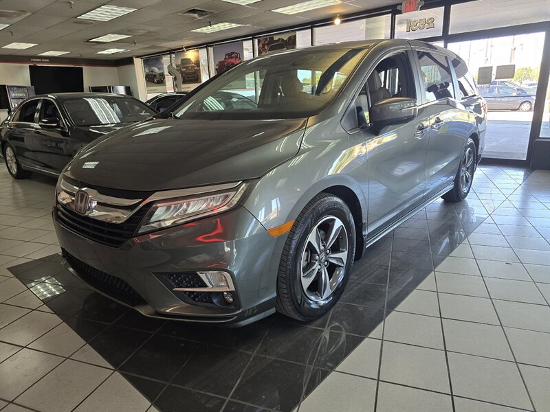 2018 Honda Odyssey Touring 4DR MINI-VAN   - Photo 1 - Hamilton, OH 45015