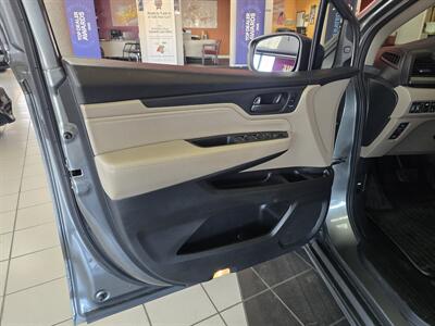 2018 Honda Odyssey Touring 4DR MINI-VAN - Photo 5 - Hamilton, OH 45015