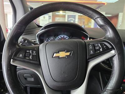 2020 Chevrolet Trax LT 4DR CROSSOVER   - Photo 19 - Hamilton, OH 45015