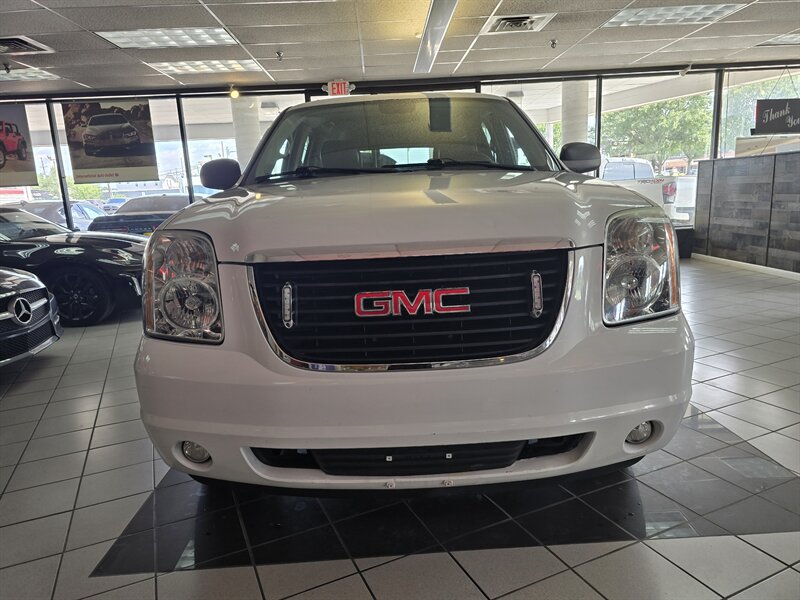 2013 GMC Yukon XL Fleet 2500 4DR SUV 4X4 - Photo 3 - Hamilton, OH 45015