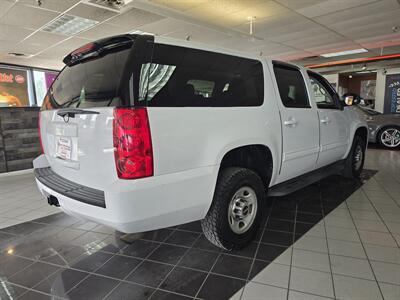 2013 GMC Yukon XL Fleet 2500 4DR SUV 4X4 - Photo 4 - Hamilton, OH 45015