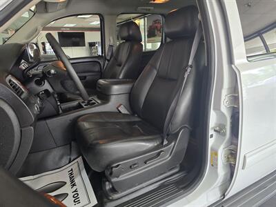 2013 GMC Yukon XL Fleet 2500 4DR SUV 4X4 - Photo 8 - Hamilton, OH 45015