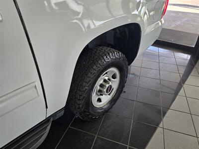 2013 GMC Yukon XL Fleet 2500 4DR SUV 4X4 - Photo 32 - Hamilton, OH 45015