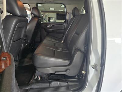 2013 GMC Yukon XL Fleet 2500 4DR SUV 4X4 - Photo 10 - Hamilton, OH 45015