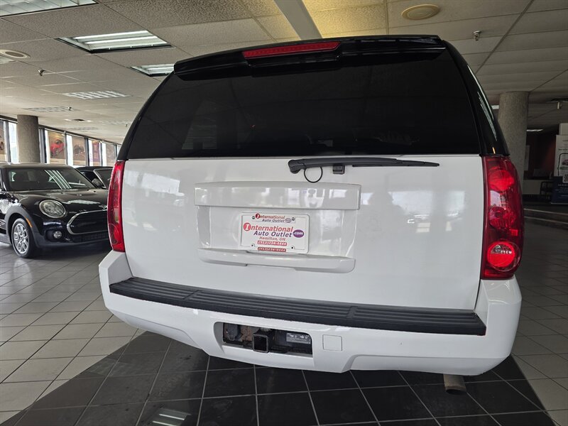 2013 GMC Yukon XL Fleet 2500 4DR SUV 4X4 - Photo 6 - Hamilton, OH 45015