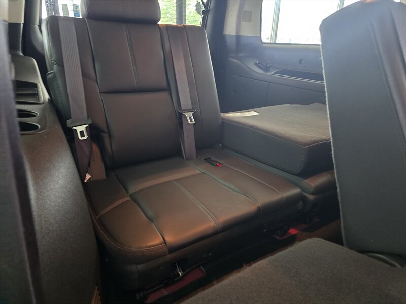 2013 GMC Yukon XL Fleet 2500 4DR SUV 4X4 - Photo 18 - Hamilton, OH 45015