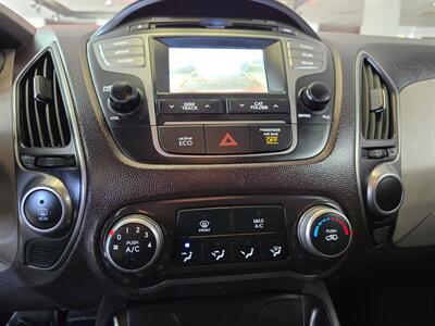 2015 Hyundai Tucson GLS 4DR SUV   - Photo 22 - Hamilton, OH 45015