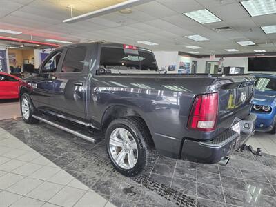 2015 RAM 1500 Sport 4DR CREW CAB 4X4   - Photo 7 - Hamilton, OH 45015